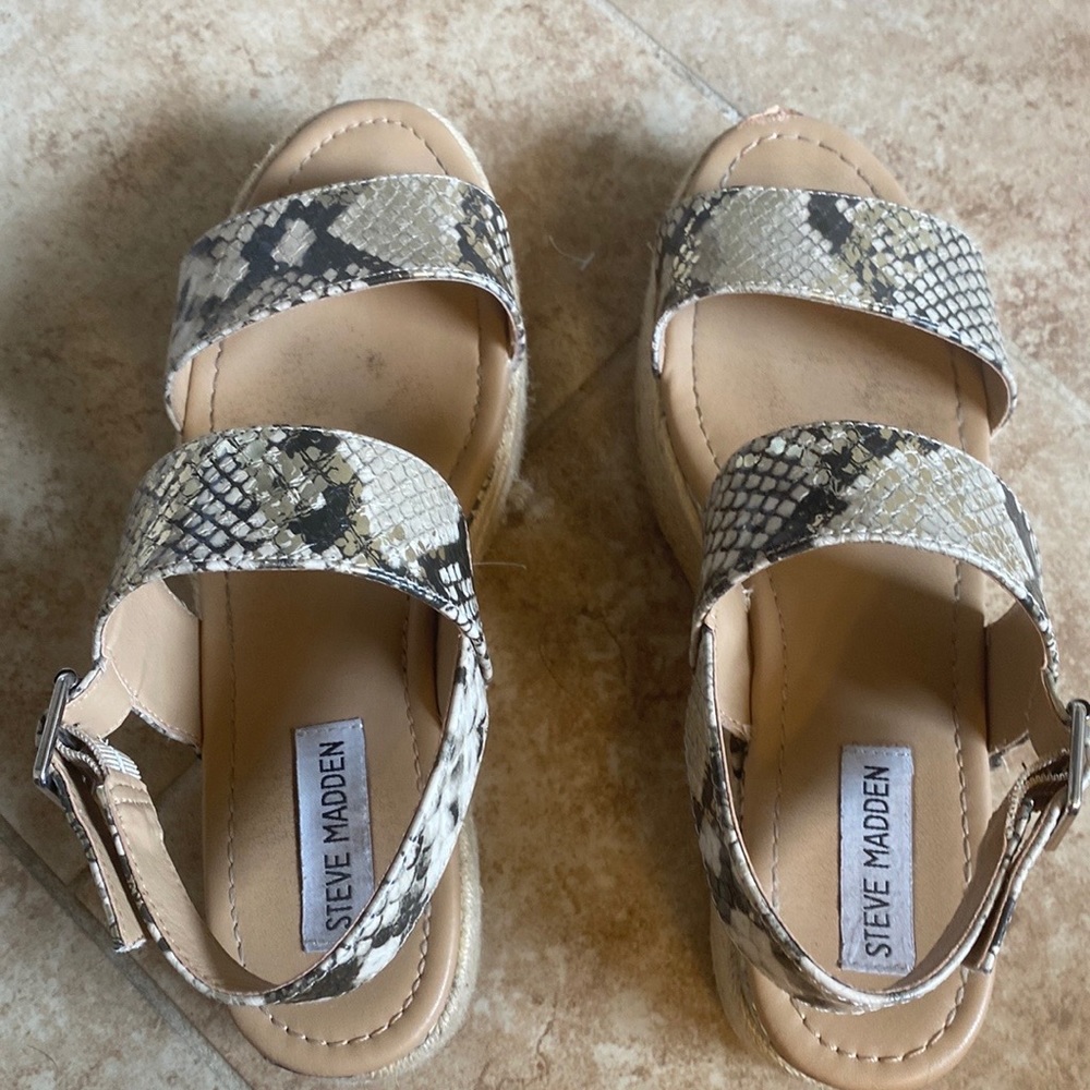 Steve Madden Snakeskin platform sandals